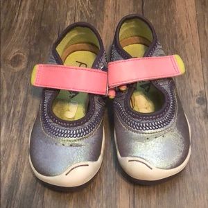 Plae “Emme” girl’s maryjane toddler shoes 7